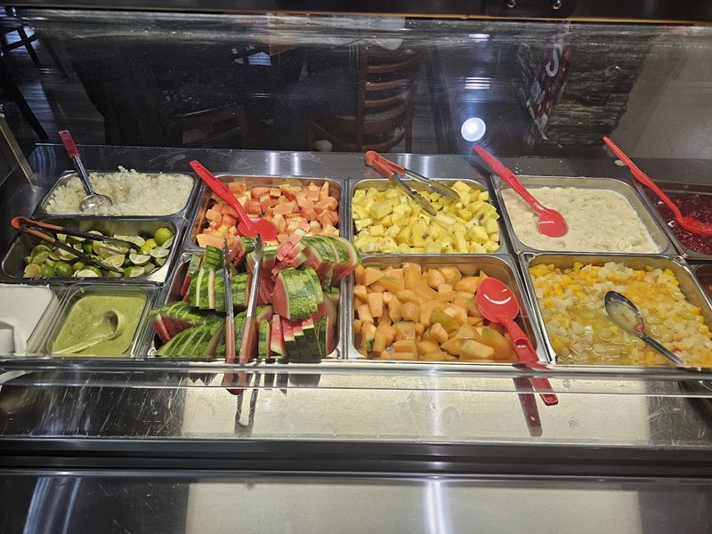 Los Tres Gallegos food